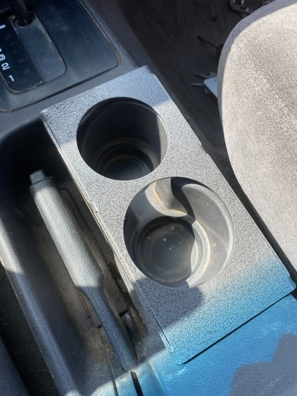Jeep Grand Cherokee ZJ 96-98 cup holder solution - grey