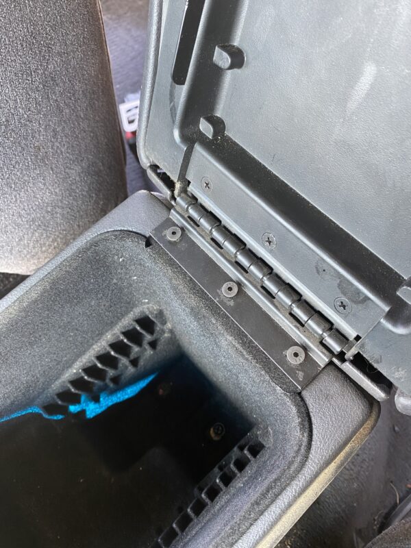 Jeep Grand Cherokee ZJ 1993-1998 Center Console Hinge Reinforcement Bracket