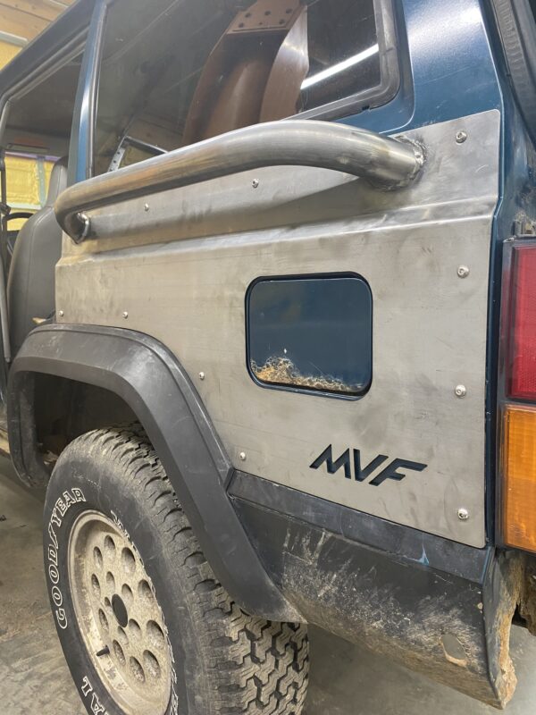 XJ 1984-2001 Jeep Cherokee Rear Quarter Panel Armor