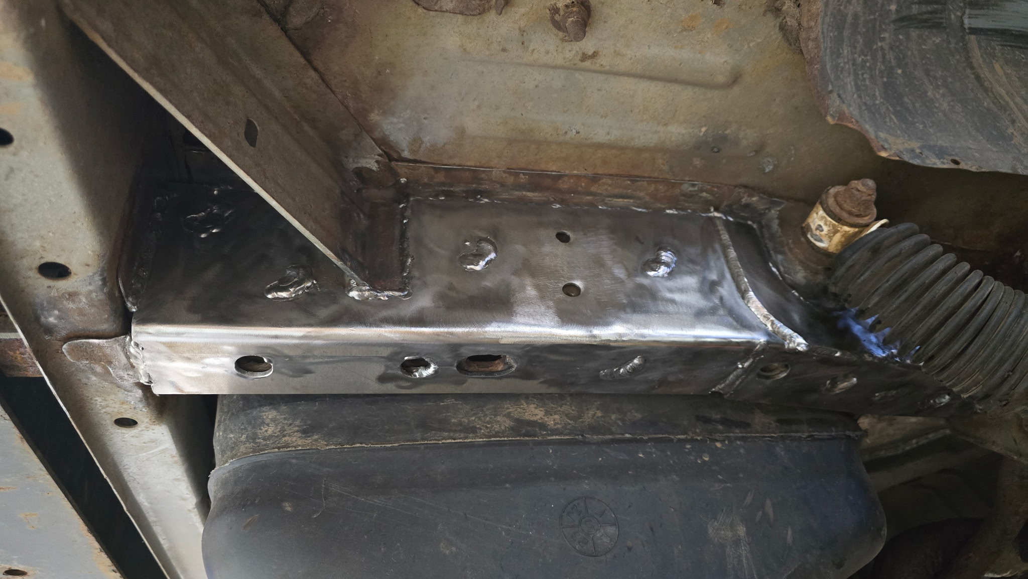 ZJ (1993-1998) Jeep Grand Cherokee Rear Frame Stiffeners