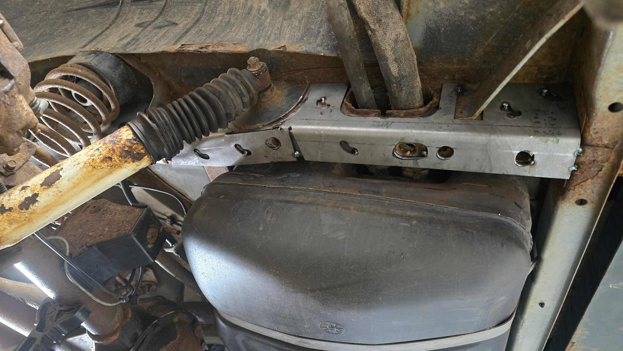 ZJ (1993-1998) Jeep Grand Cherokee Rear Frame Stiffeners