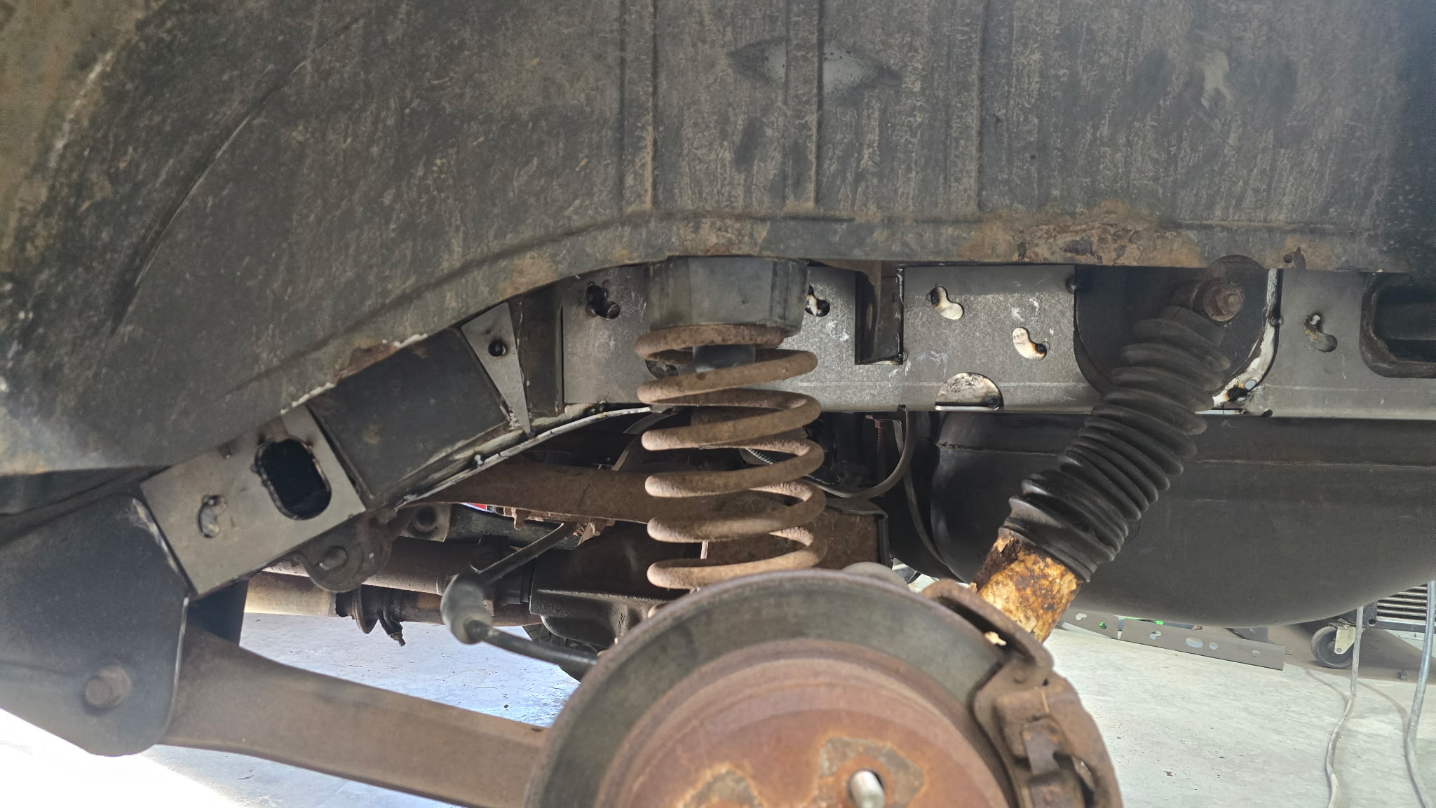 ZJ (1993-1998) Jeep Grand Cherokee Rear Frame Stiffeners