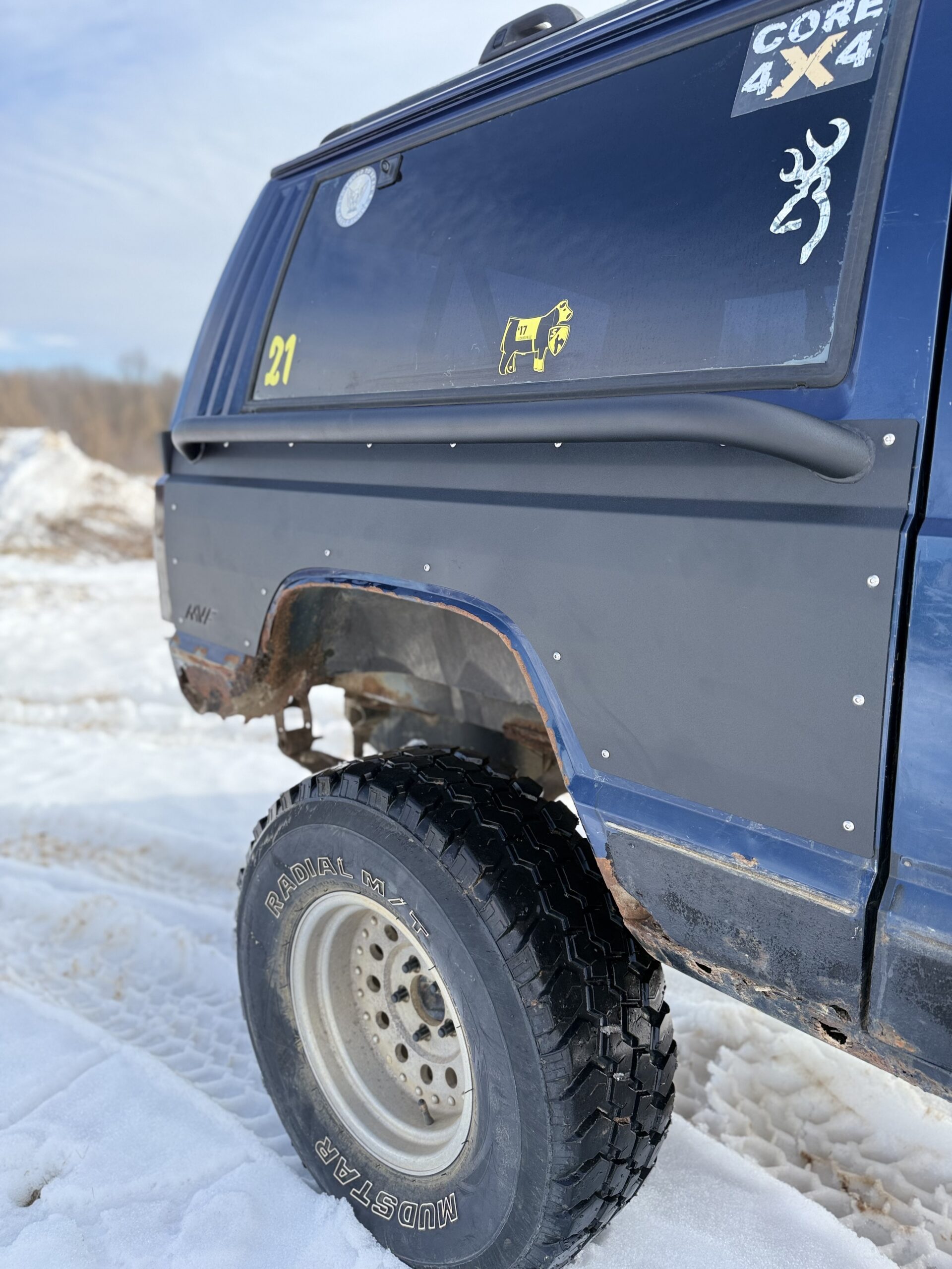XJ (1984-2001) Jeep Cherokee - 2 Door Rear Quarter Panel Armor