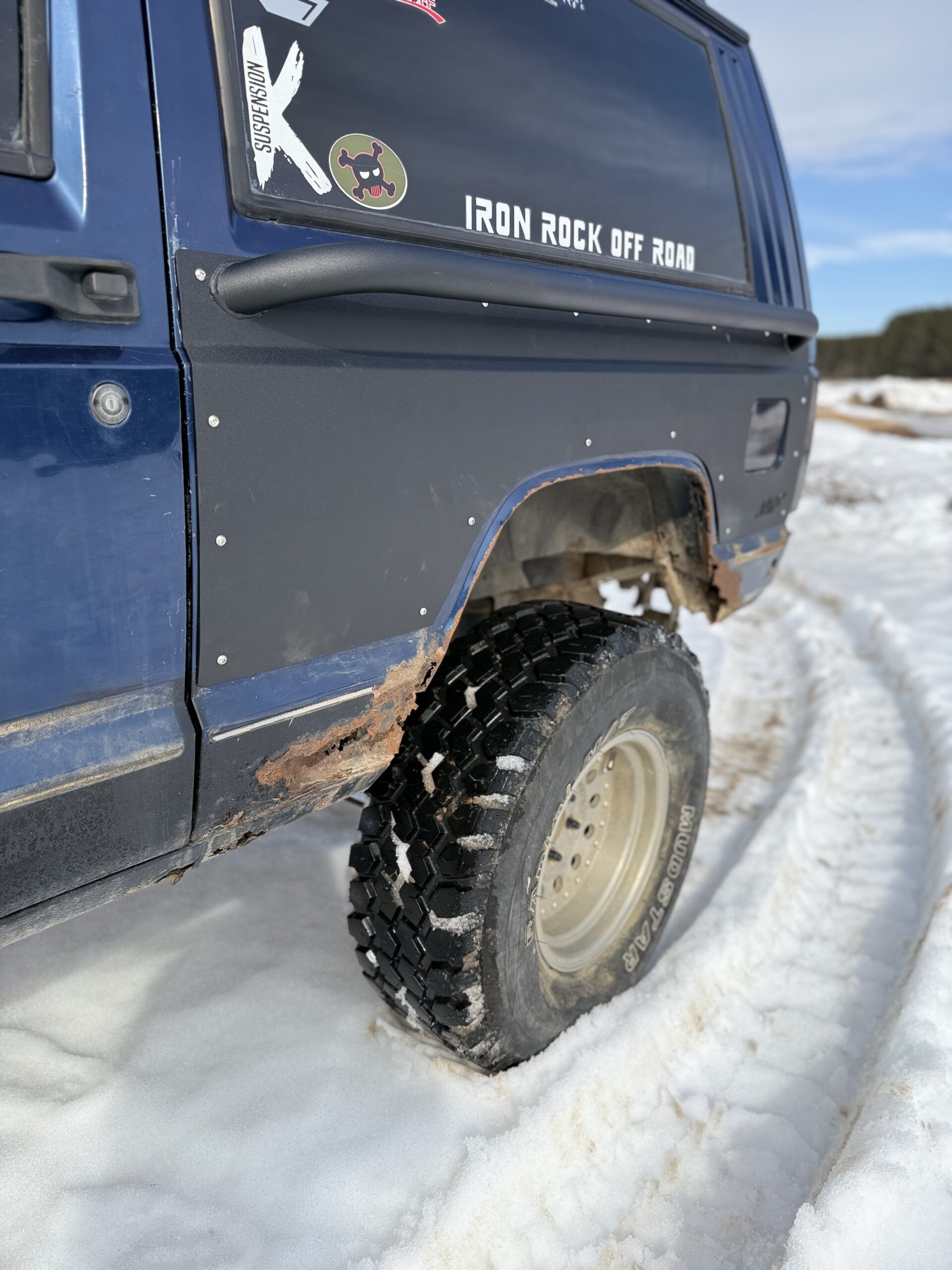 XJ (1984-2001) Jeep Cherokee - 2 Door Rear Quarter Panel Armor