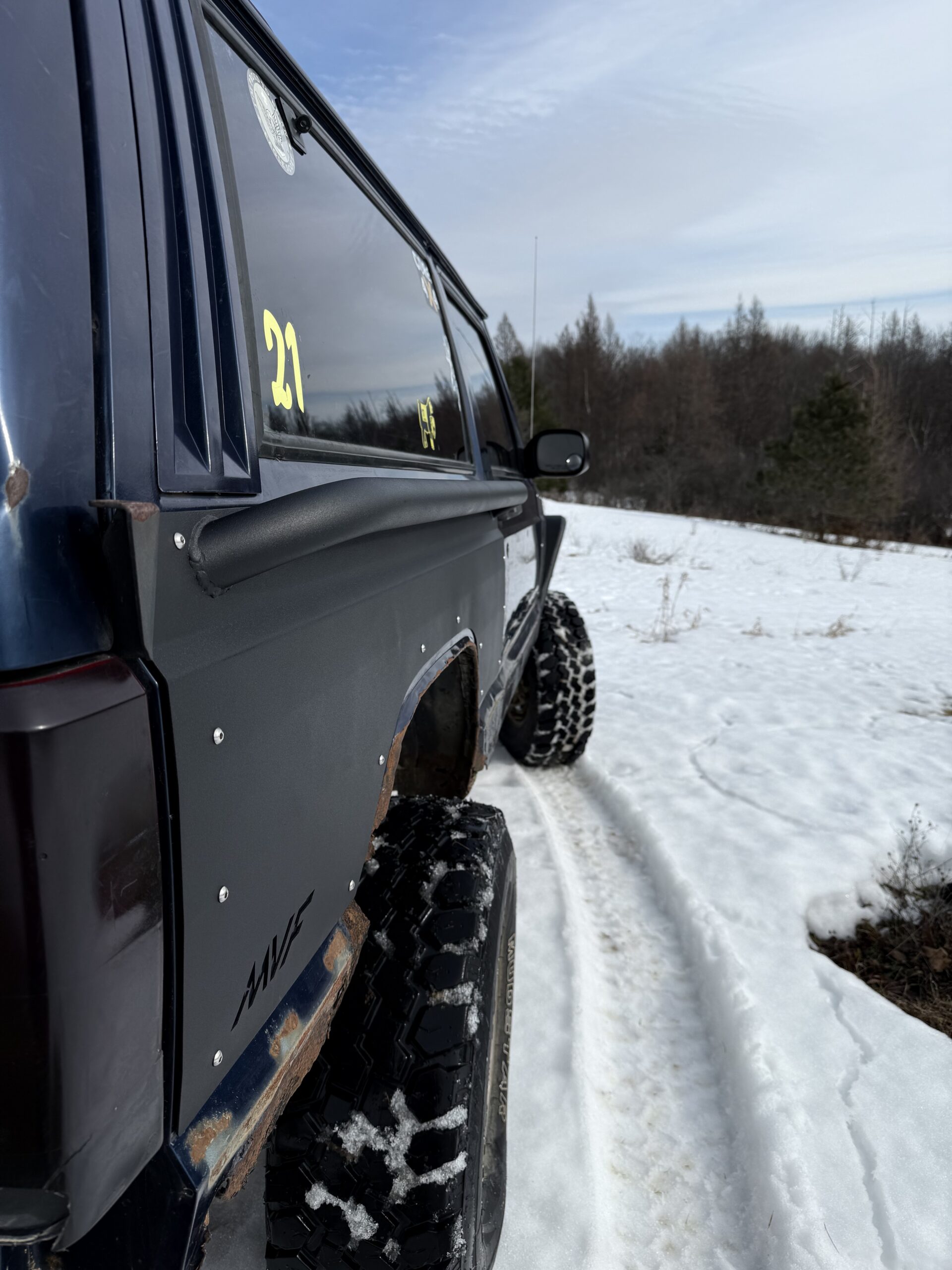 XJ (1984-2001) Jeep Cherokee - 2 Door Rear Quarter Panel Armor